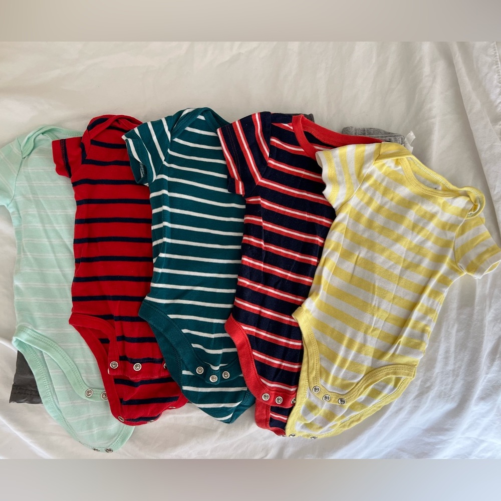 3-6 month clothing sets. Cloud. Old navy. Carters. Onesies and pants